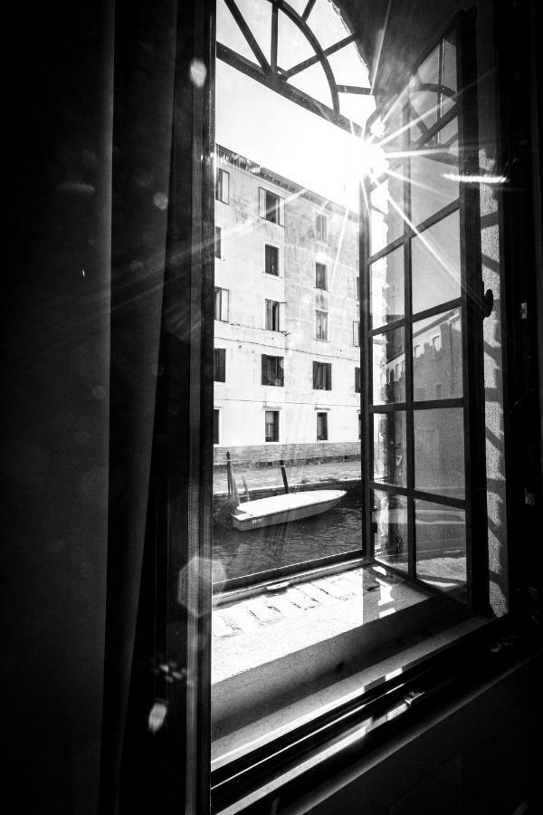 Apartment Elegant Fornasa Vecia, Canal View With A Beautiful Garden R&r Venedig