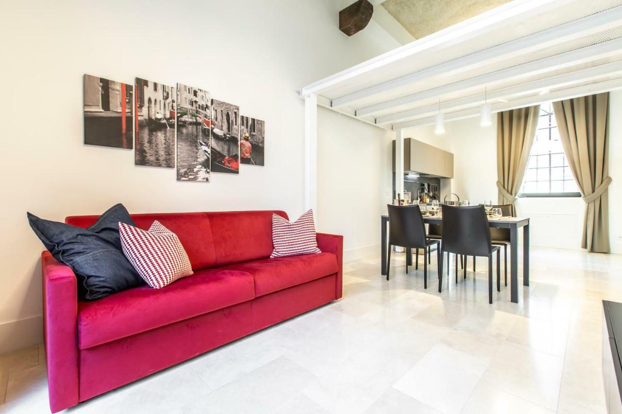 Apartment Elegant Fornasa Vecia, Canal View With A Beautiful Garden R&r Venedig